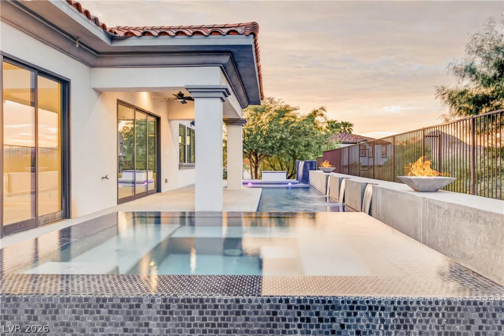 10 Camino La Venta, Henderson, NV 89011
