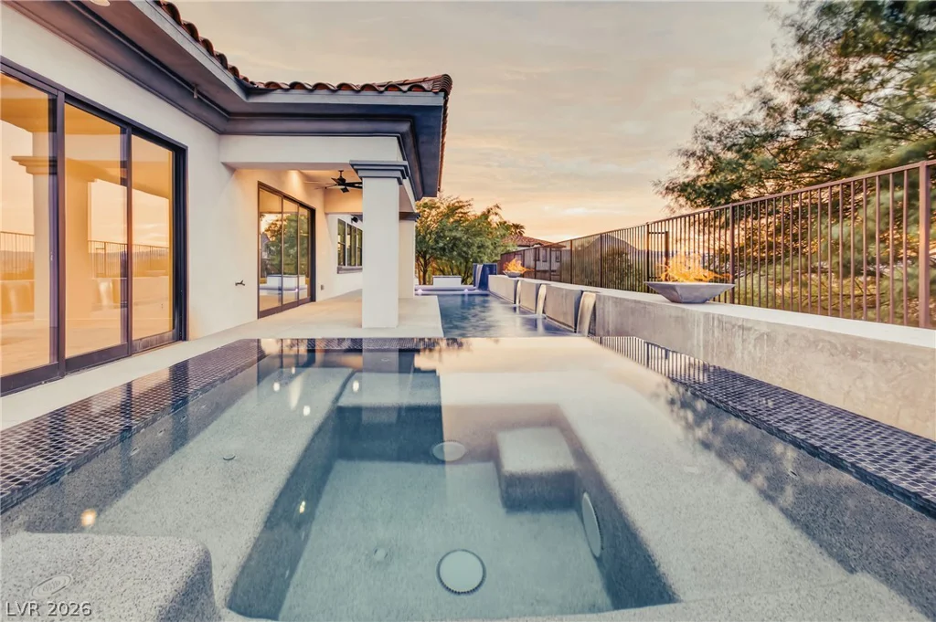 10 Camino La Venta, Henderson, NV 89011