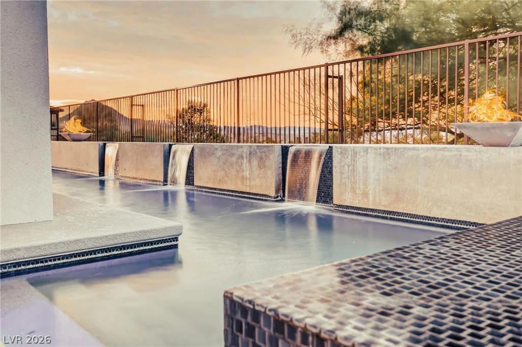 10 Camino La Venta, Henderson, NV 89011
