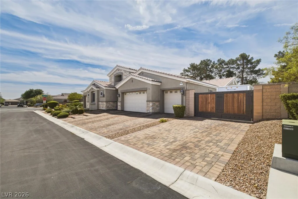 137 Rancho Mesa, Las Vegas, NV 89123