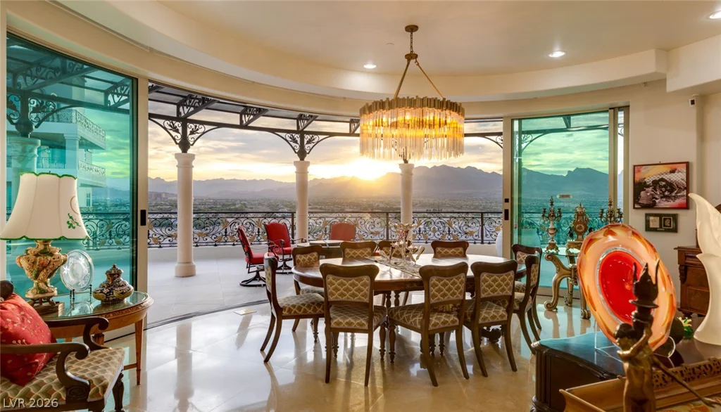 9101 Alta, Las Vegas, NV 89145
