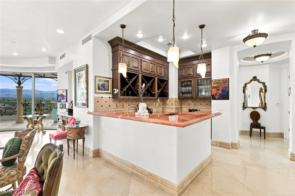 9101 Alta, Las Vegas, NV 89145