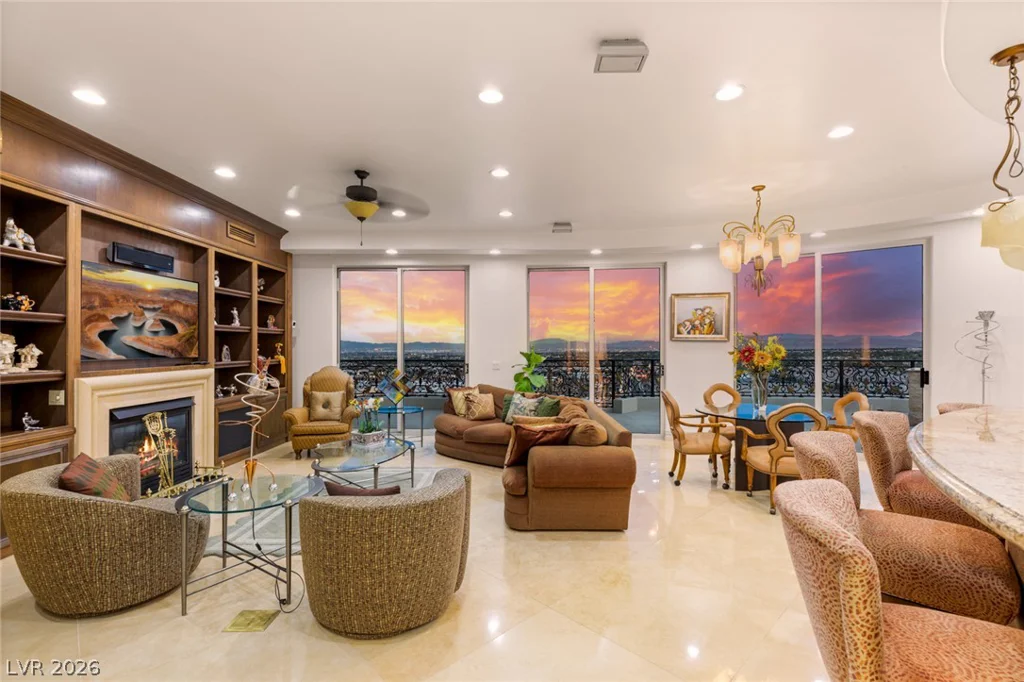 9101 Alta, Las Vegas, NV 89145
