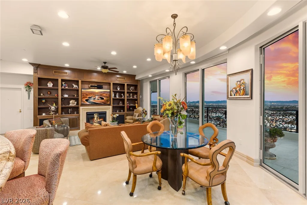 9101 Alta, Las Vegas, NV 89145