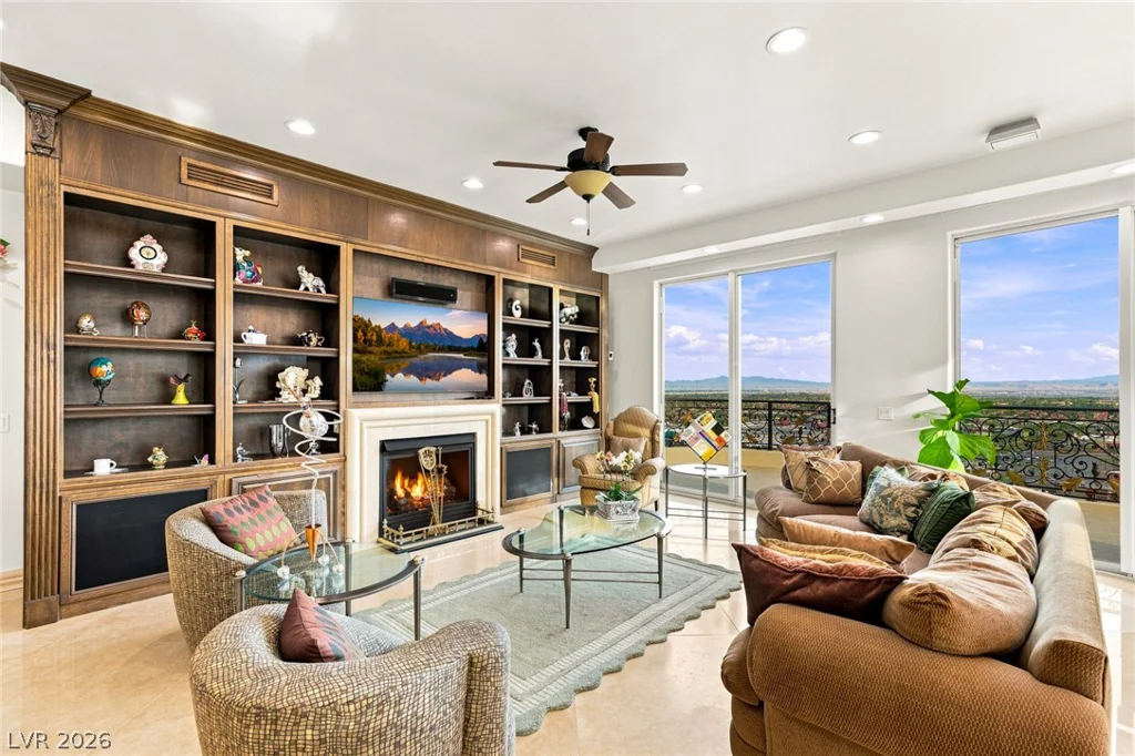 9101 Alta, Las Vegas, NV 89145