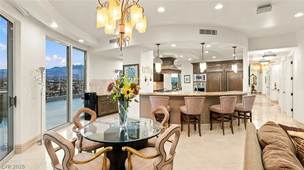 9101 Alta, Las Vegas, NV 89145