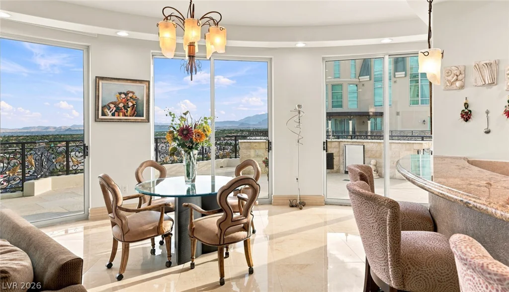 9101 Alta, Las Vegas, NV 89145
