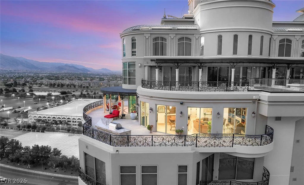 9101 Alta, Las Vegas, NV 89145