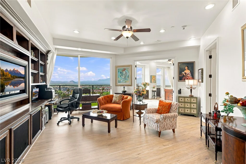 9101 Alta, Las Vegas, NV 89145