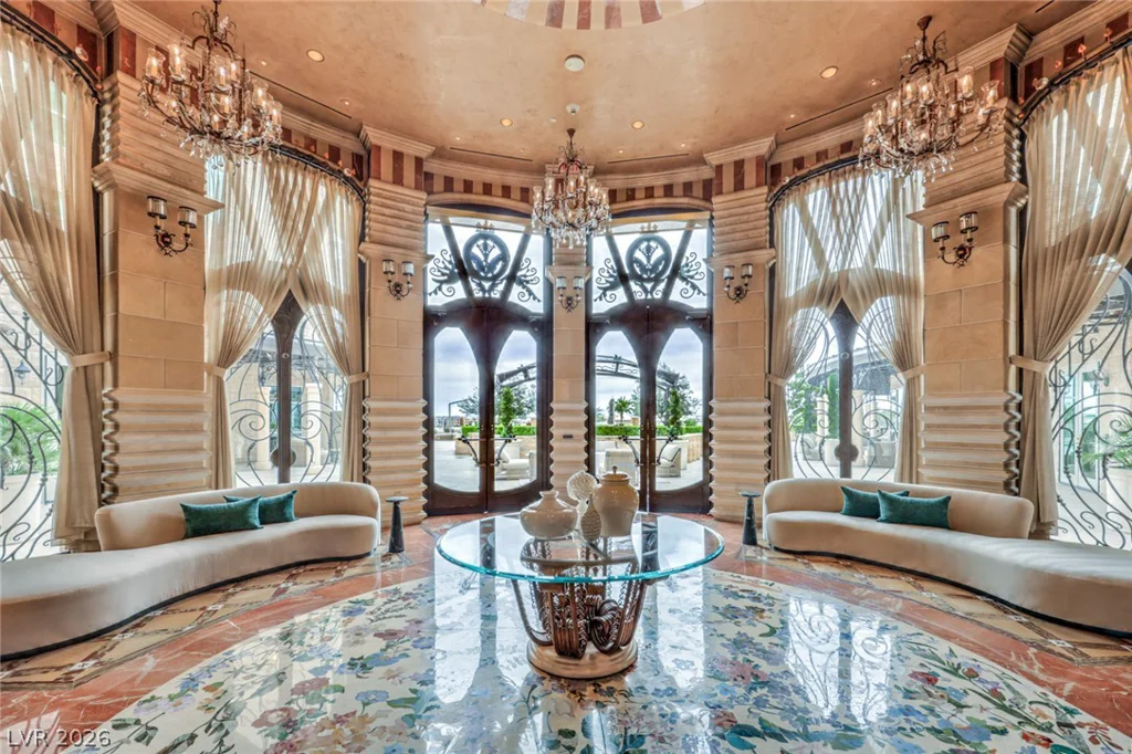 9101 Alta, Las Vegas, NV 89145