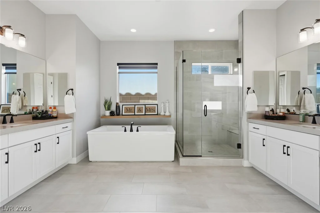 8575 Nicholas James, Las Vegas, NV 89143