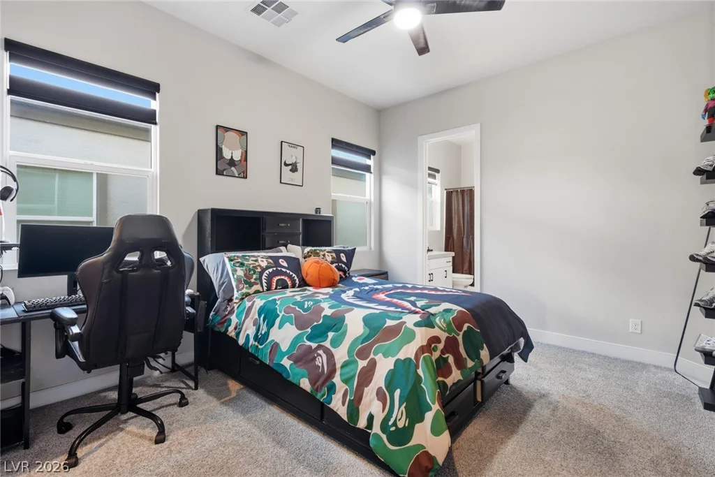 8575 Nicholas James, Las Vegas, NV 89143