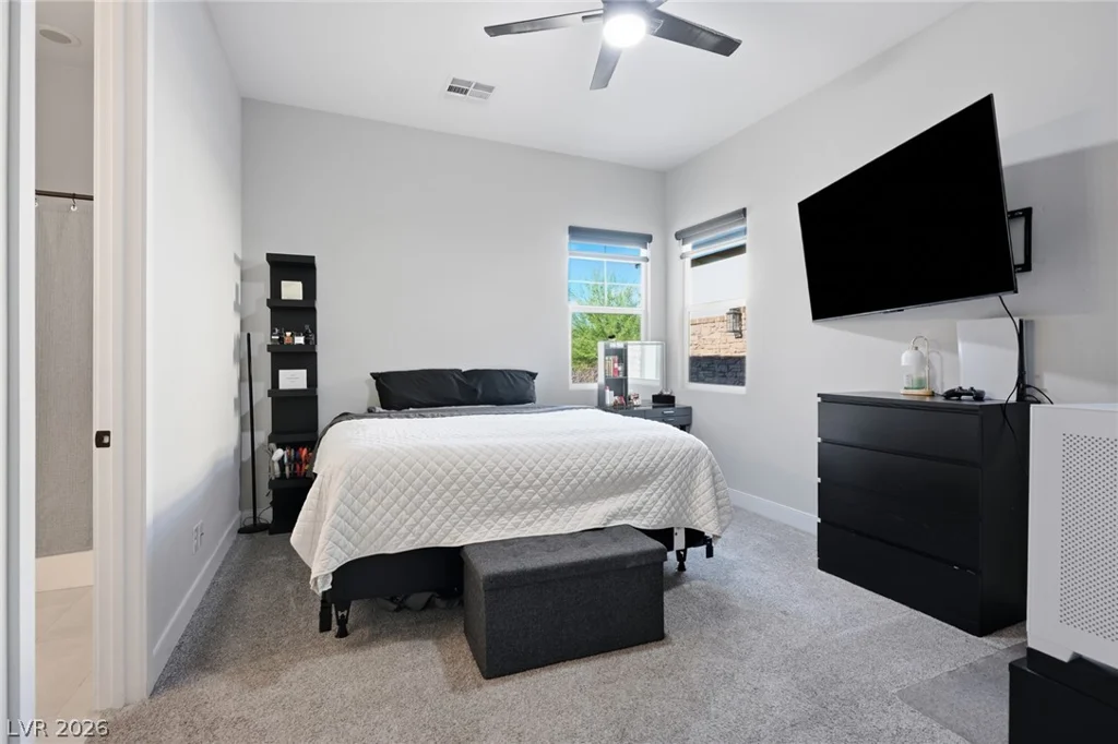 8575 Nicholas James, Las Vegas, NV 89143