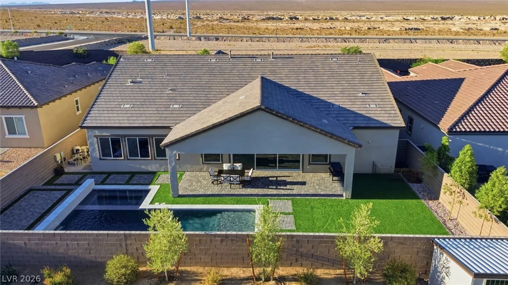 8575 Nicholas James, Las Vegas, NV 89143