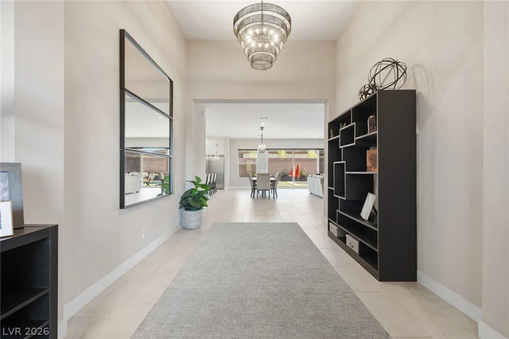 8575 Nicholas James, Las Vegas, NV 89143