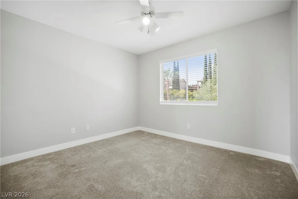 10129 Oakmoor, Las Vegas, NV 89144