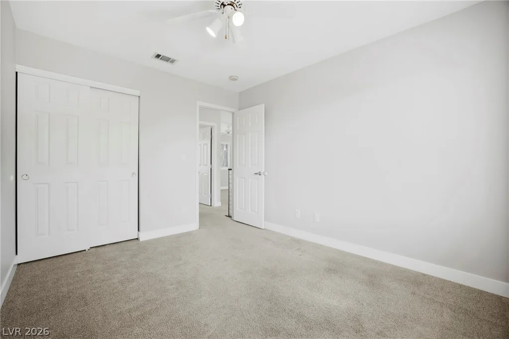 10129 Oakmoor, Las Vegas, NV 89144