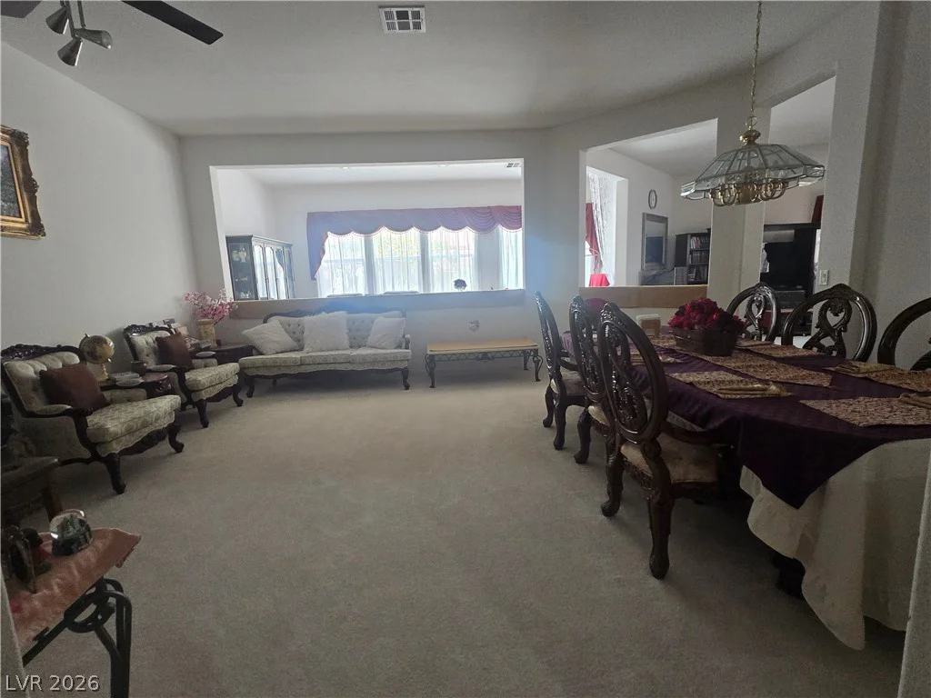 10522 Haywood, Las Vegas, NV 89135