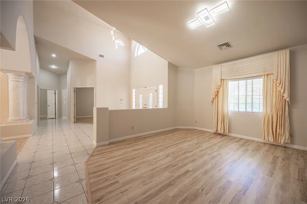 2855 Mountain Mist, Las Vegas, NV 89117