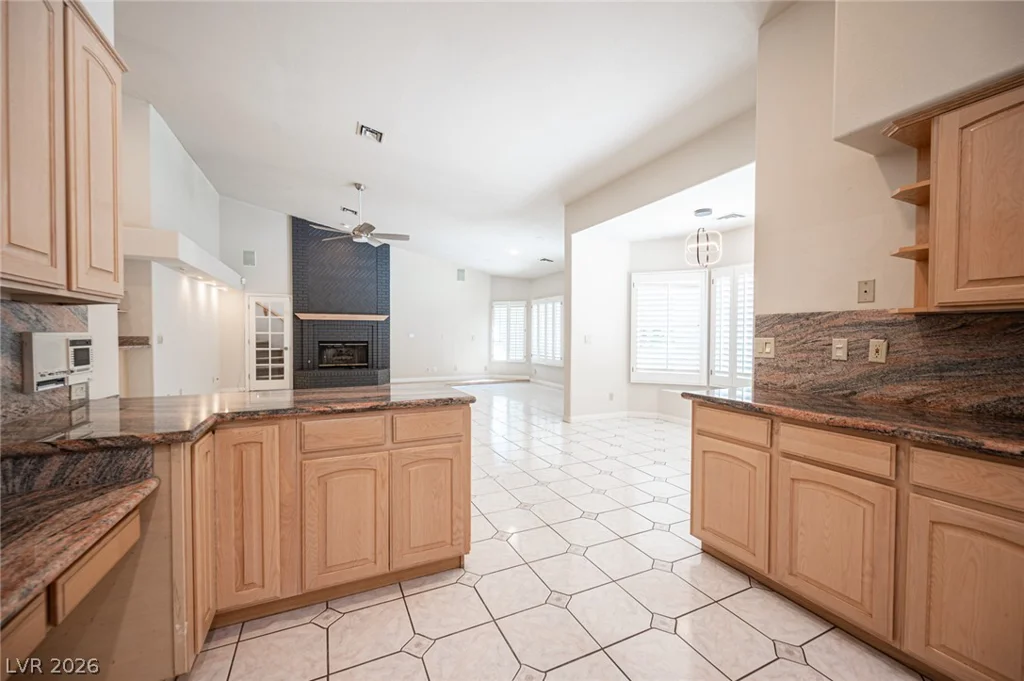 2855 Mountain Mist, Las Vegas, NV 89117