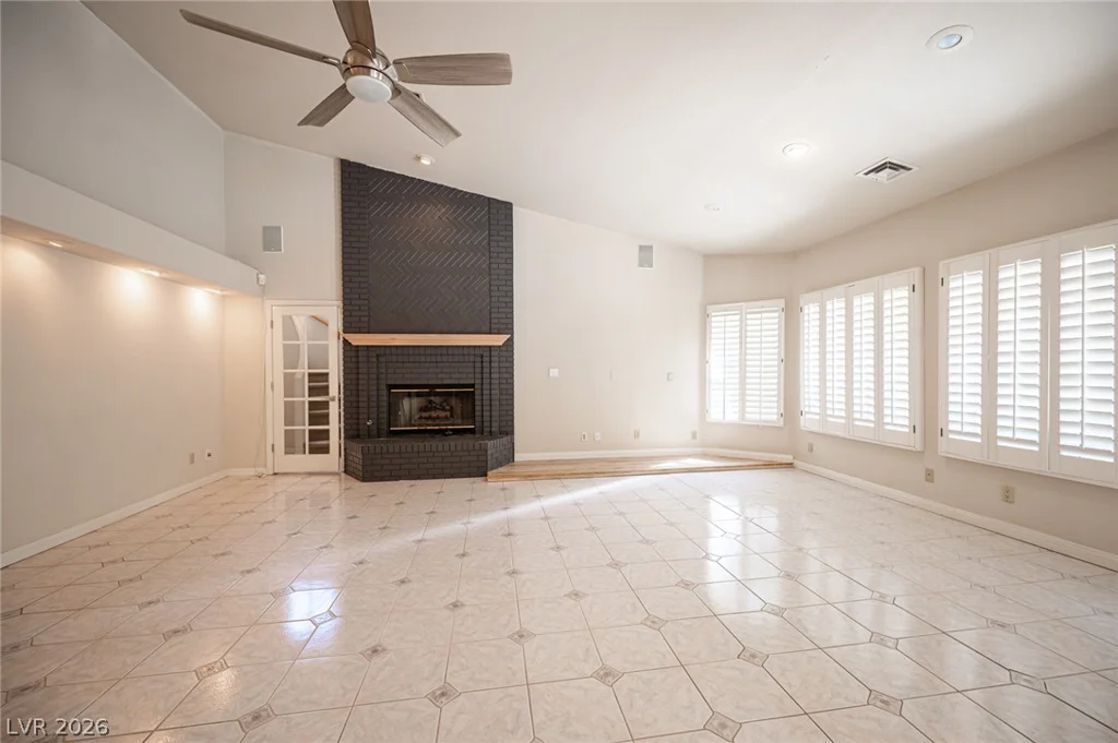 2855 Mountain Mist, Las Vegas, NV 89117