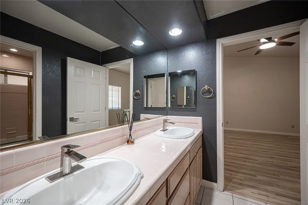 2855 Mountain Mist, Las Vegas, NV 89117