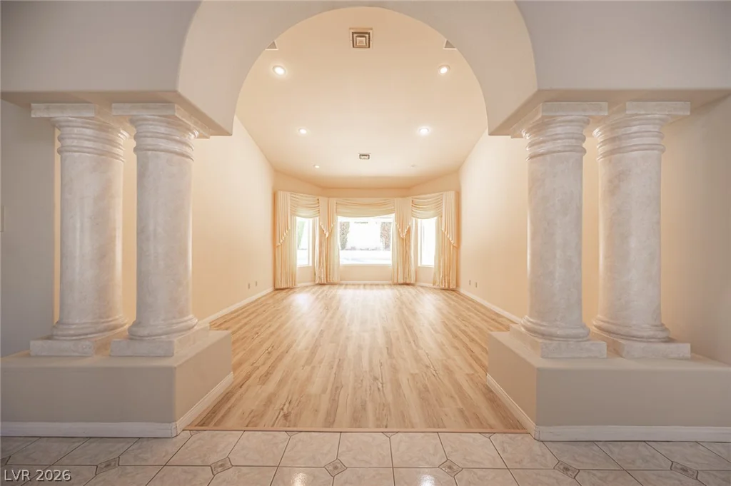 2855 Mountain Mist, Las Vegas, NV 89117