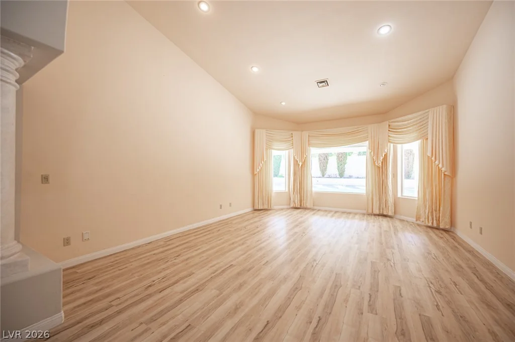2855 Mountain Mist, Las Vegas, NV 89117