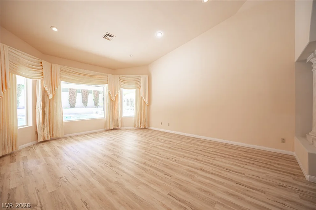 2855 Mountain Mist, Las Vegas, NV 89117