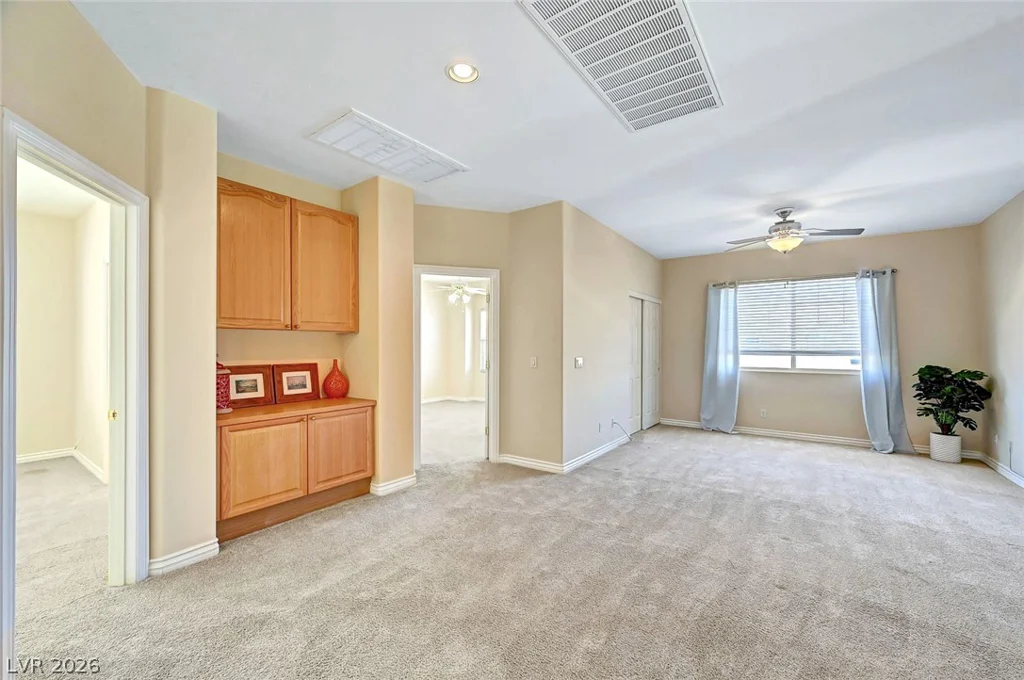 4387 Spooner Lake, Las Vegas, NV 89147