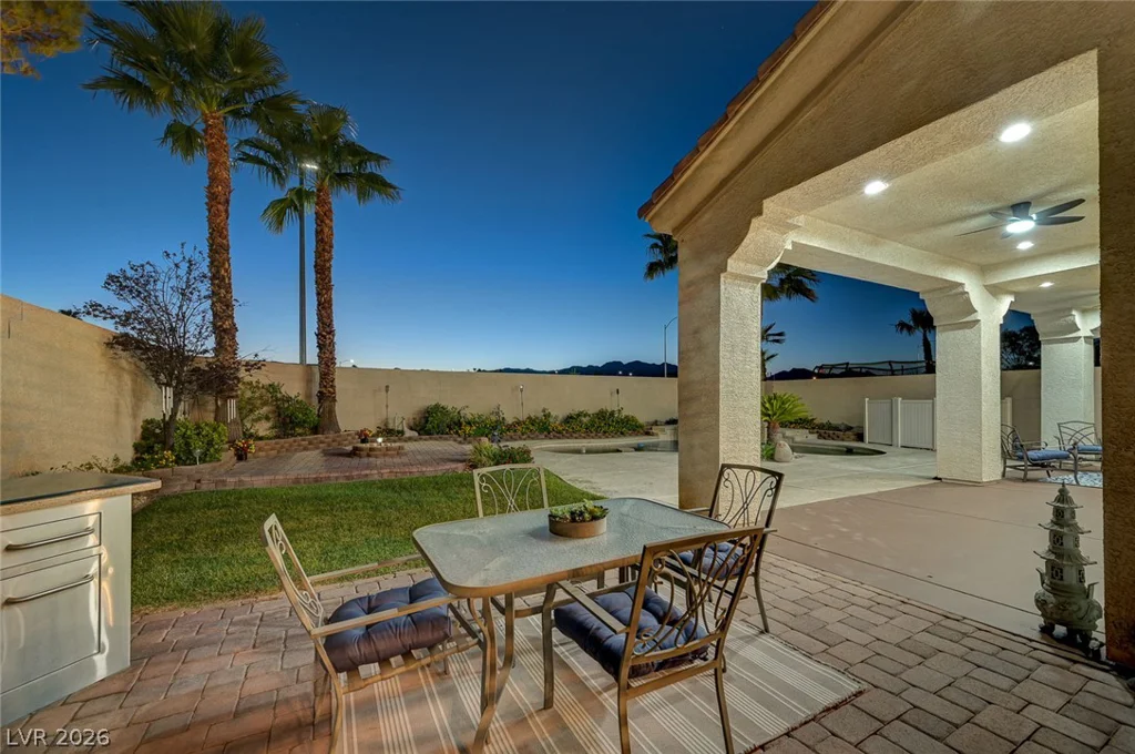 4387 Spooner Lake, Las Vegas, NV 89147