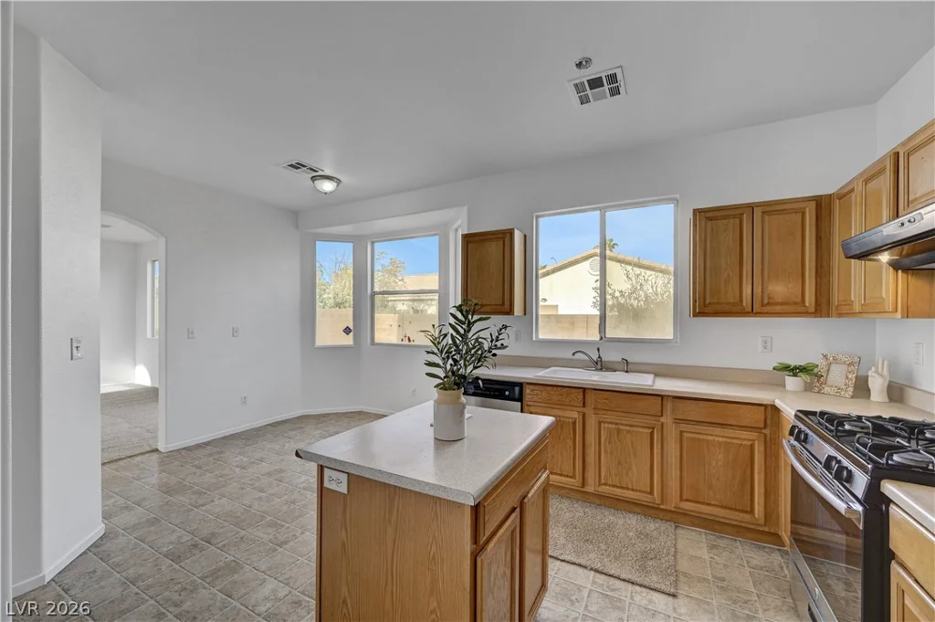 2720 Rosarito, Las Vegas, NV 89108