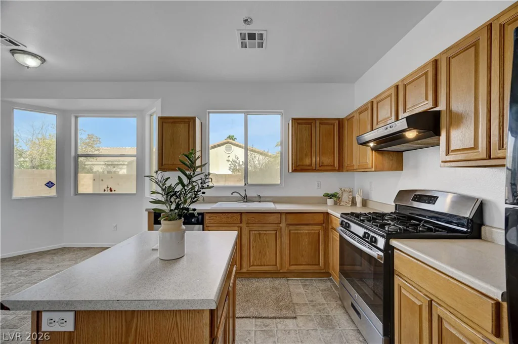 2720 Rosarito, Las Vegas, NV 89108