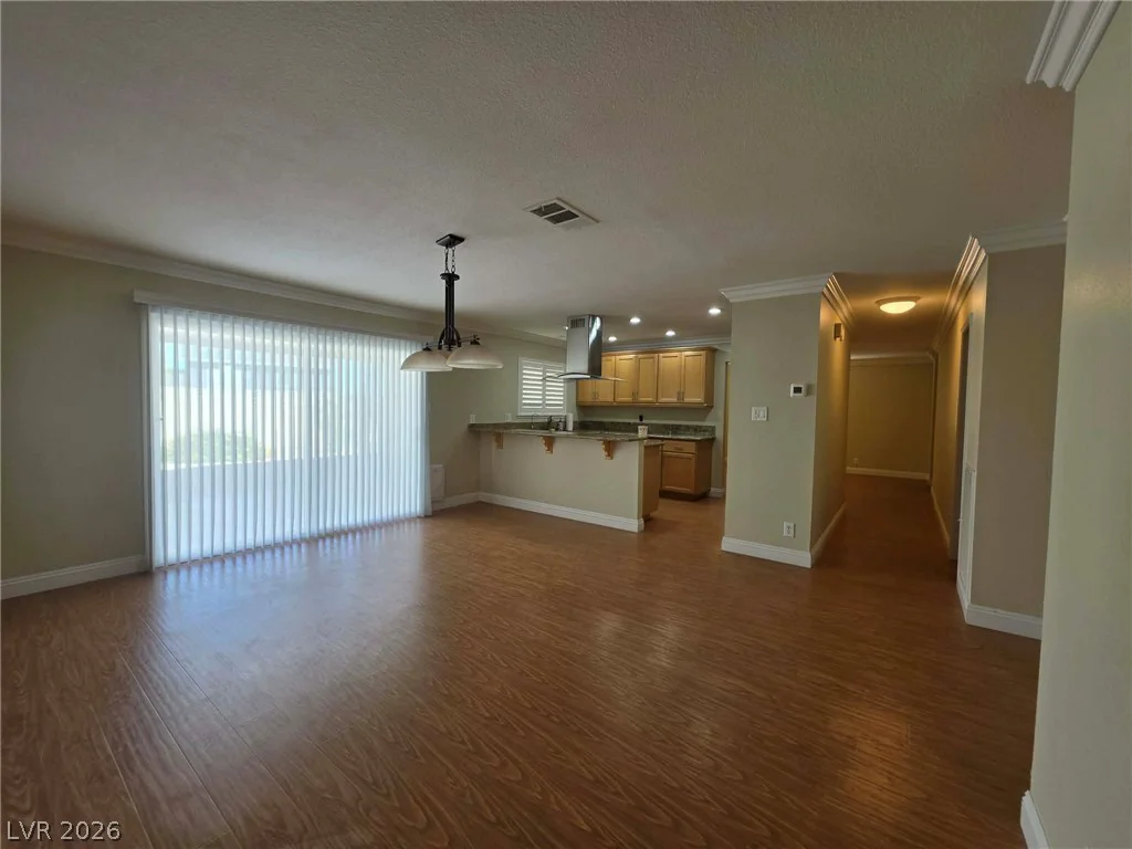 113 Celia, Las Vegas, NV 89145