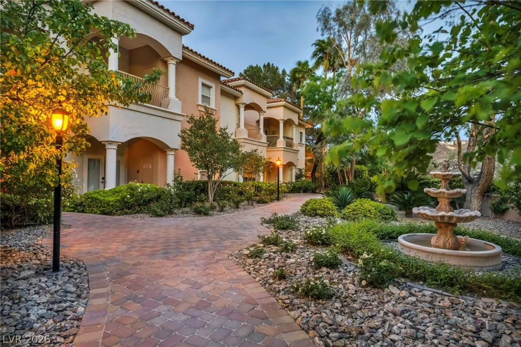 14 Strada Di Circolo, Henderson, NV 89011