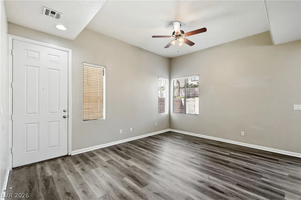 6523 Goldfield, North Las Vegas, NV 89084