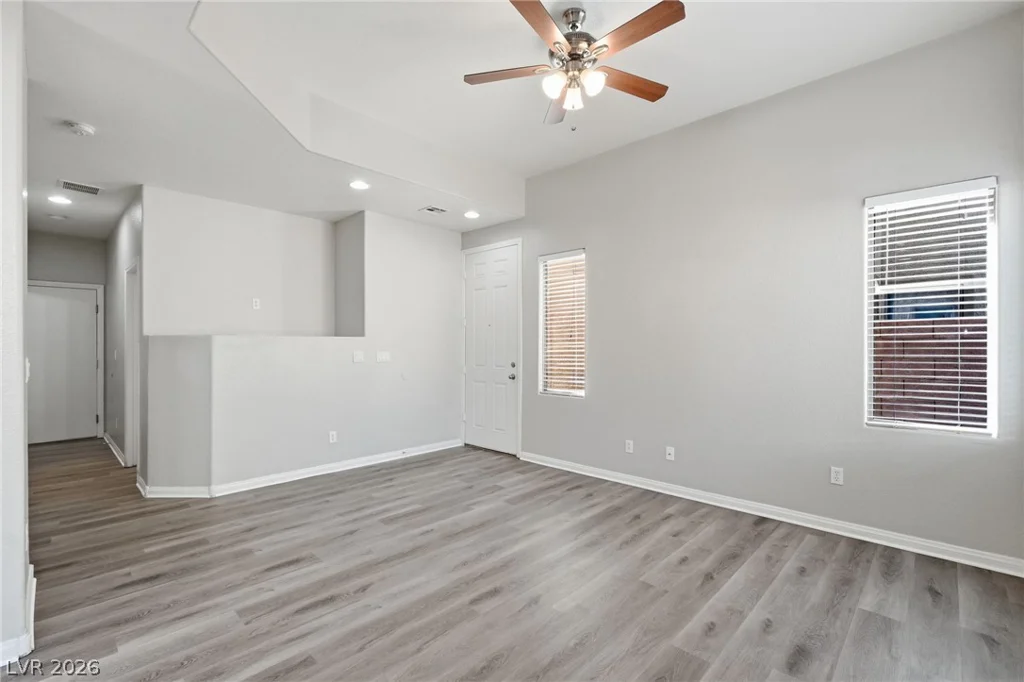 6523 Goldfield, North Las Vegas, NV 89084
