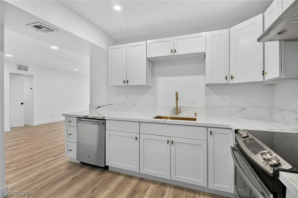 3930 University Center, Las Vegas, NV 89119