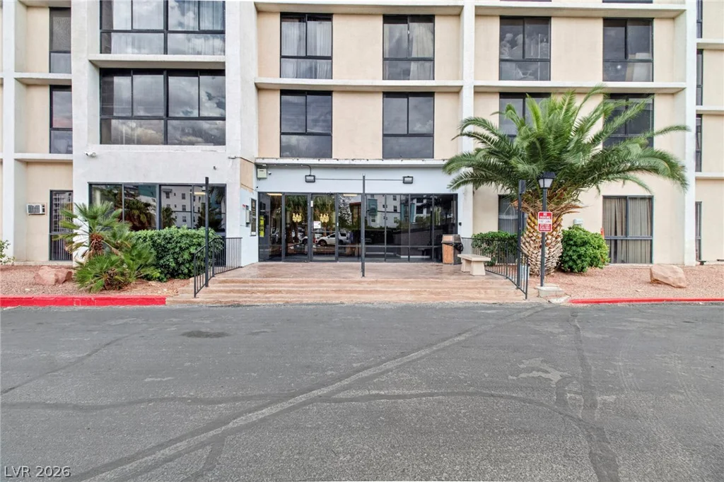 3930 University Center, Las Vegas, NV 89119