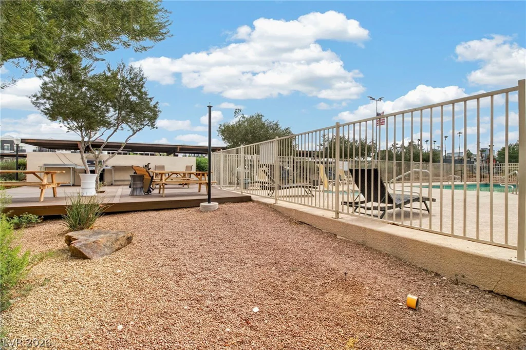 3930 University Center, Las Vegas, NV 89119
