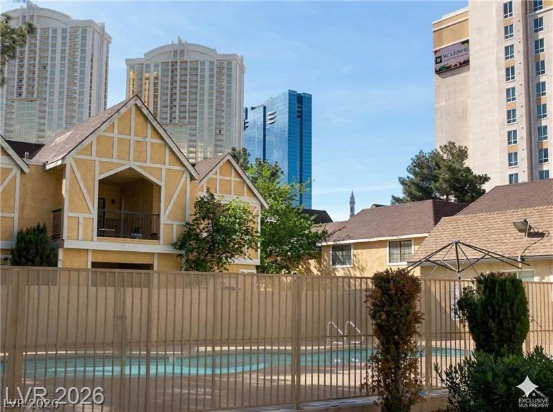 4630 Koval 58, Las Vegas, NV 89109