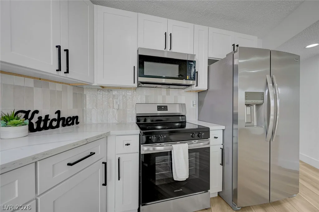 2253 La Puente, Las Vegas, NV 89115