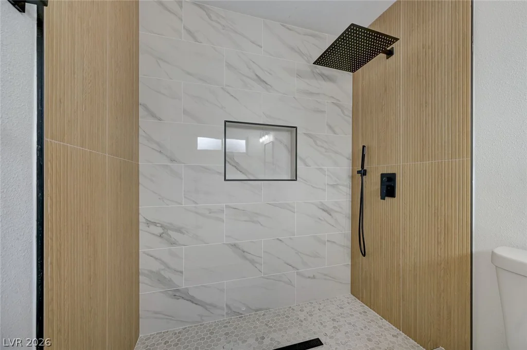 2253 La Puente, Las Vegas, NV 89115