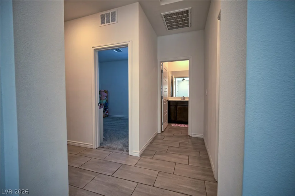 9447 Elmhurst Ridge, Las Vegas, NV 89143