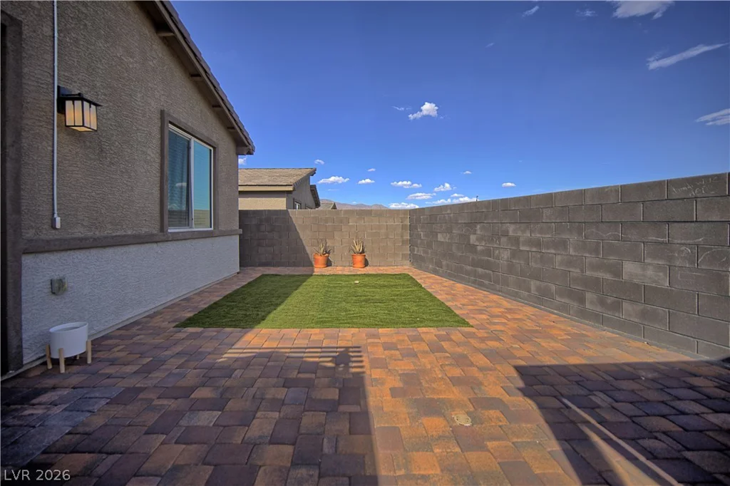 9447 Elmhurst Ridge, Las Vegas, NV 89143