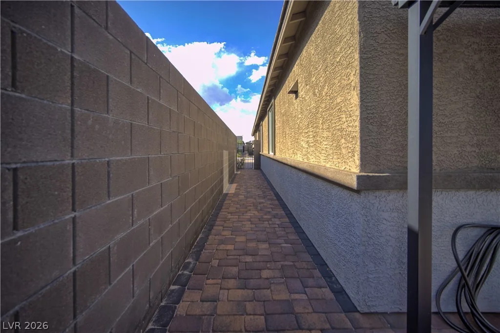 9447 Elmhurst Ridge, Las Vegas, NV 89143