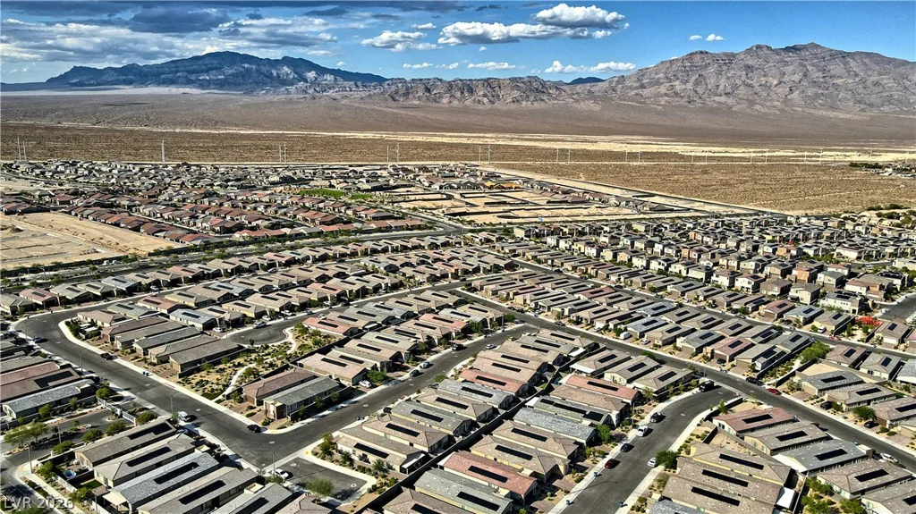 9447 Elmhurst Ridge, Las Vegas, NV 89143