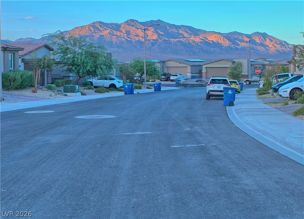 9447 Elmhurst Ridge, Las Vegas, NV 89143