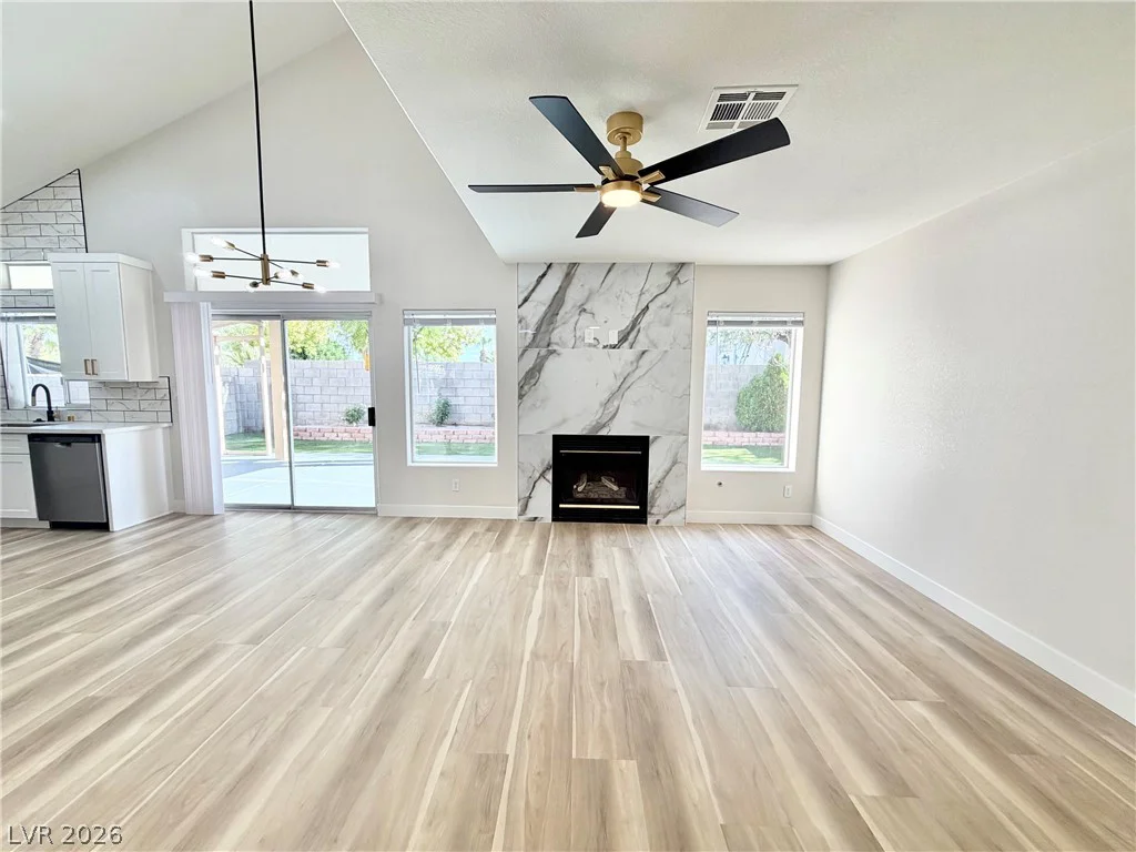 8995 Lillyhammer, Las Vegas, NV 89147