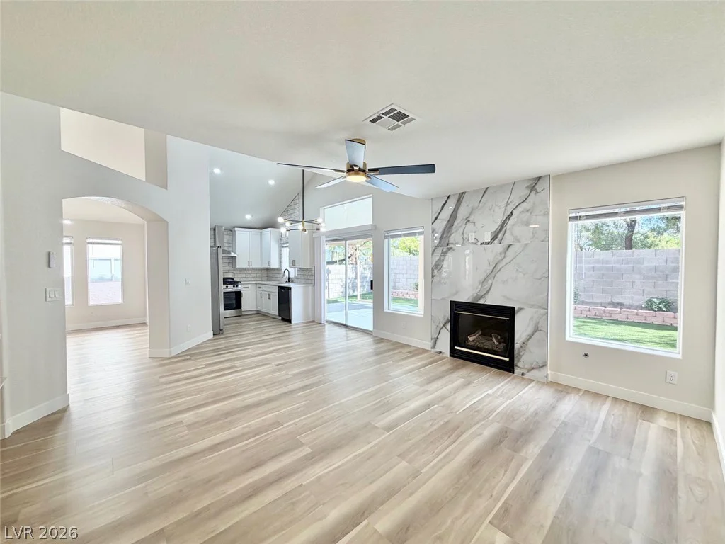 8995 Lillyhammer, Las Vegas, NV 89147